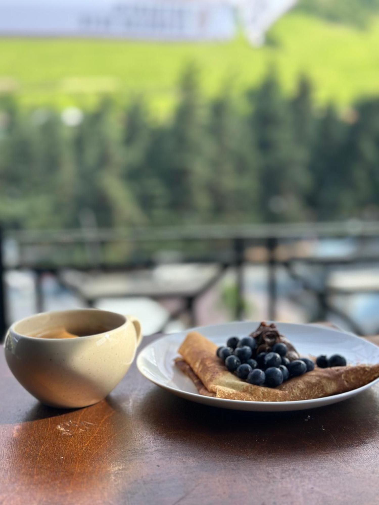 Hotel Gallery ميستيا المظهر الخارجي الصورة